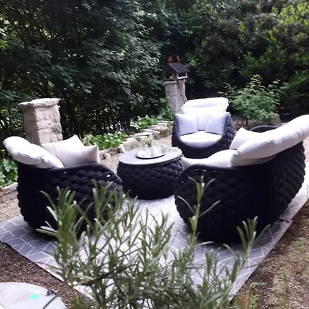 Naturhaus An Der Sulzburg Brucken (Esslingen)